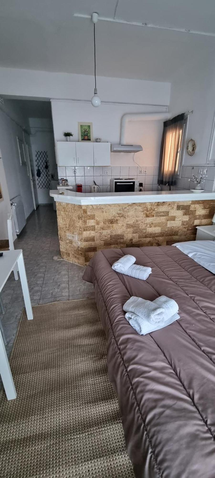 Δωματια Ξανθουλα Xanthoyla Rooms Амалиаполи Екстериор снимка